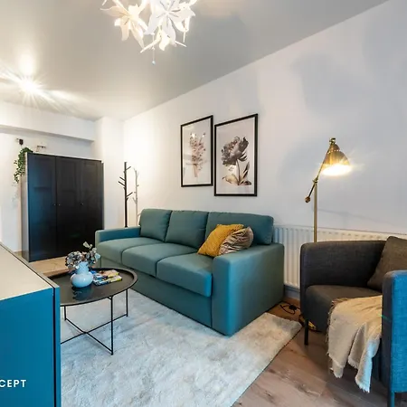 Apartment 911b2 *