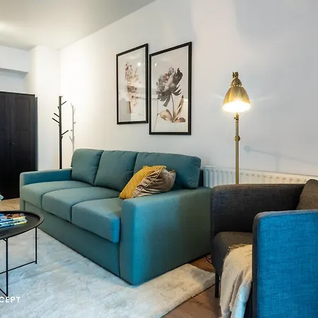 Apartment 911b2 *