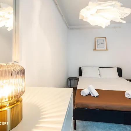 Apartment 911b2 *